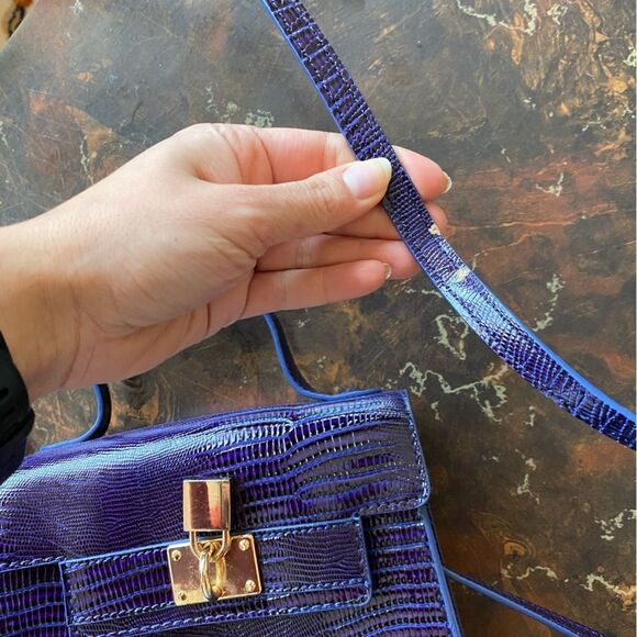 Forever 21 Faux Leather Blue Crossbody Purse Bag - Picture 7 of 8